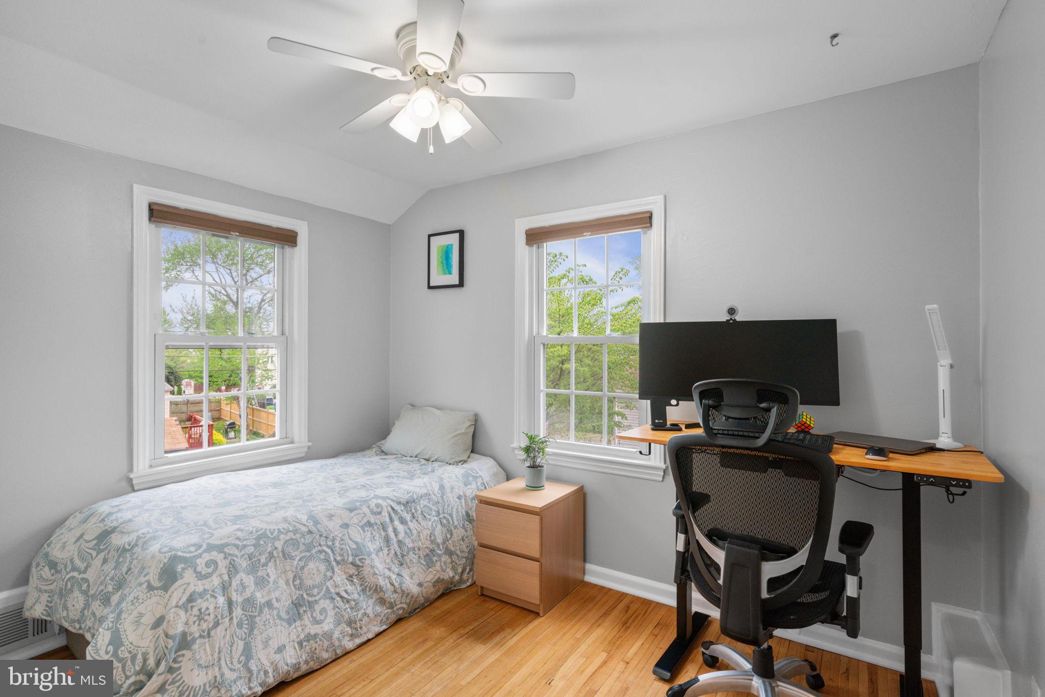 JEFFERSON MANOR - Residential