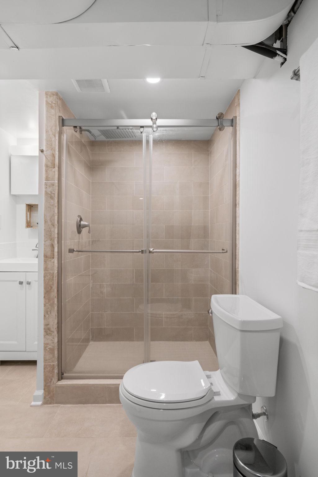 JEFFERSON MANOR - Residential