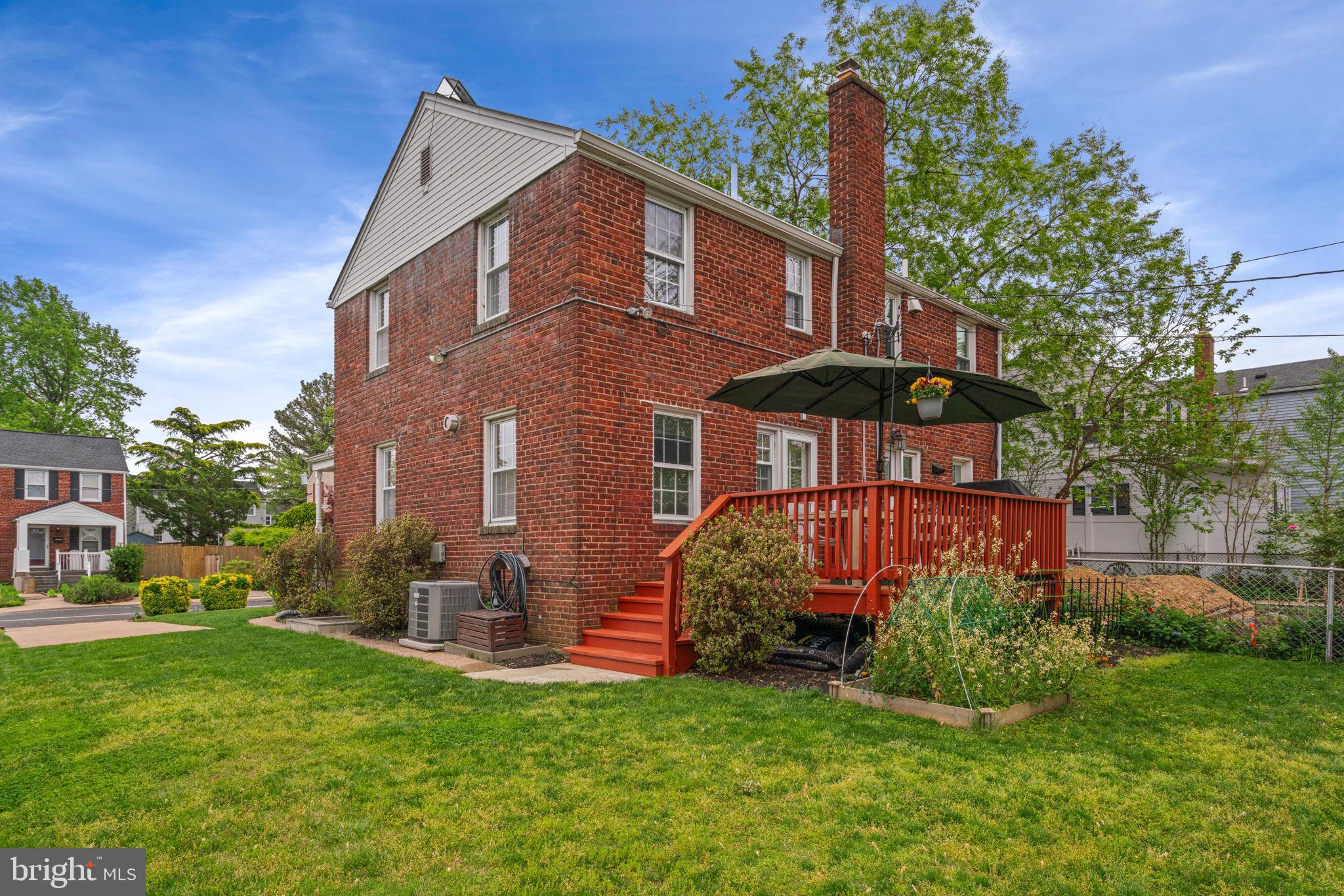 JEFFERSON MANOR - Residential