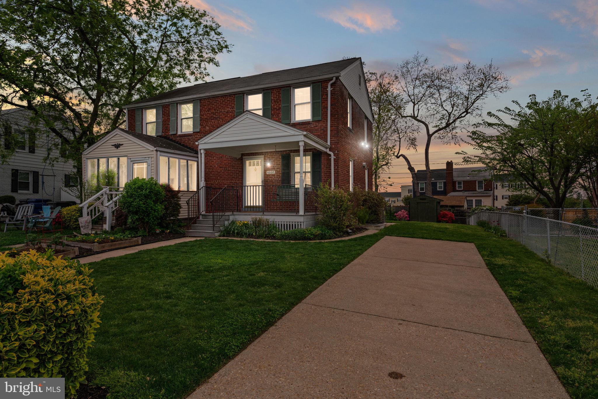 JEFFERSON MANOR - Residential