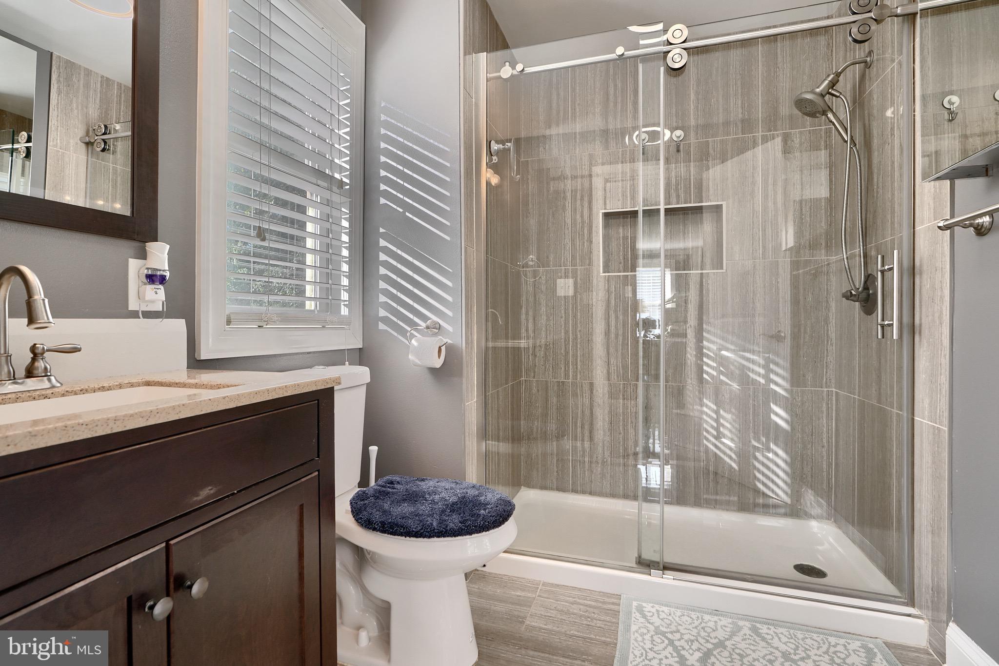 WILLOUGHBY WOODS - Residential