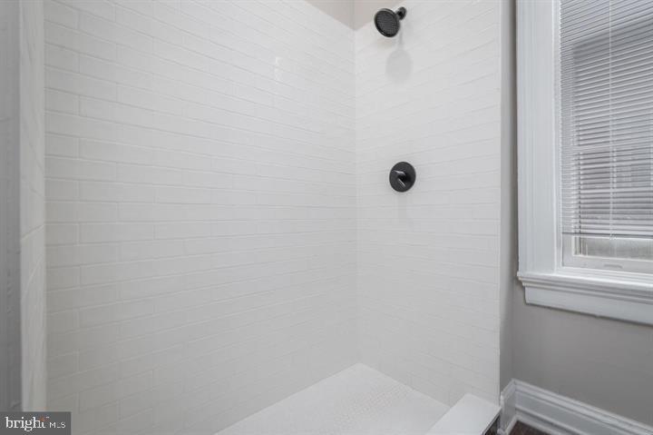 BOLTON HILL HISTORIC DISTRICT - Residential Lease