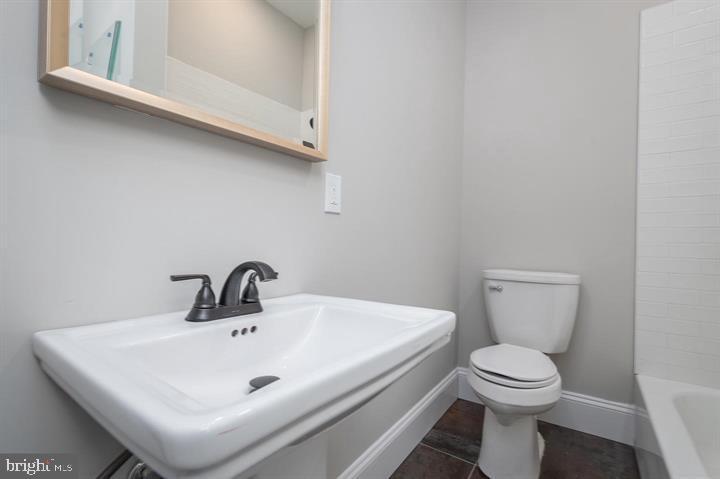 BOLTON HILL HISTORIC DISTRICT - Residential Lease