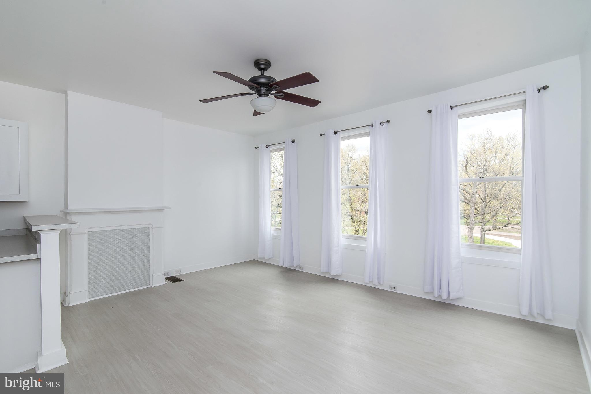 UNION SQUARE - Residential Lease