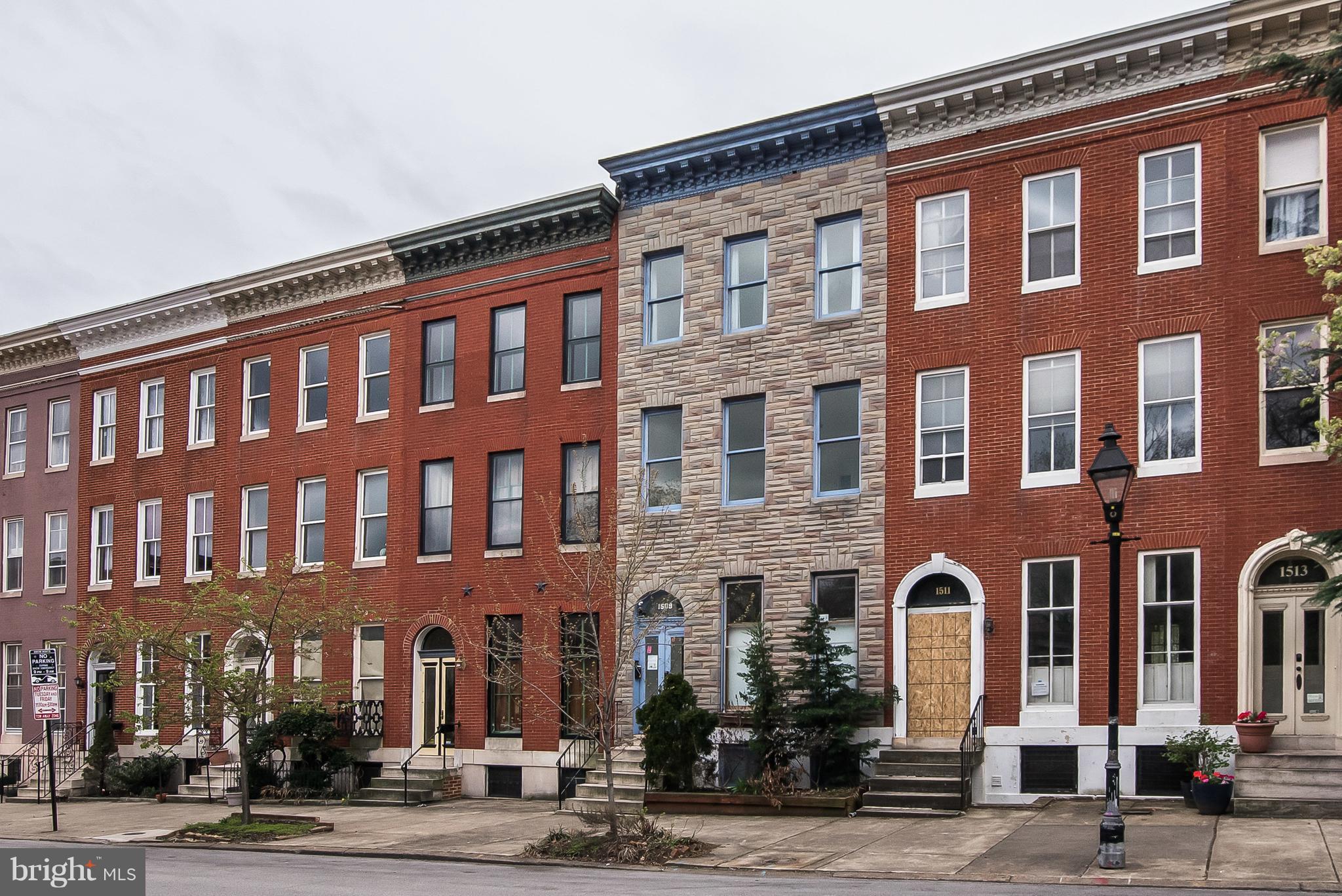 UNION SQUARE - Residential Lease