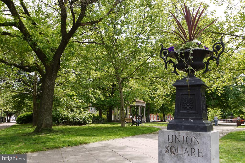 UNION SQUARE - Residential Lease