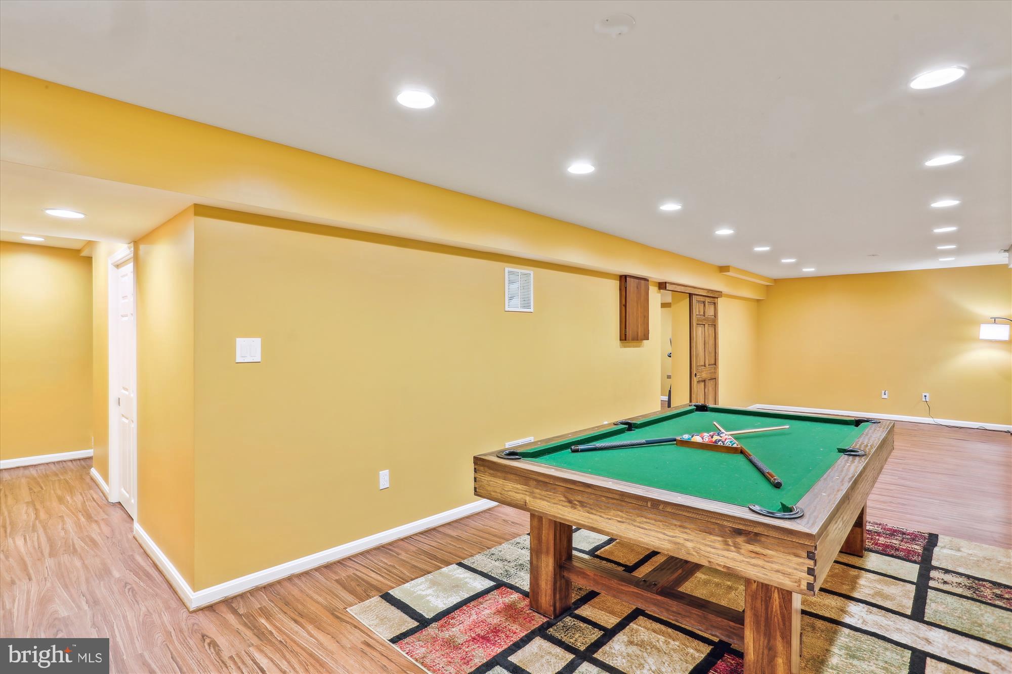 EAST GATE OF POTOMAC - Residential