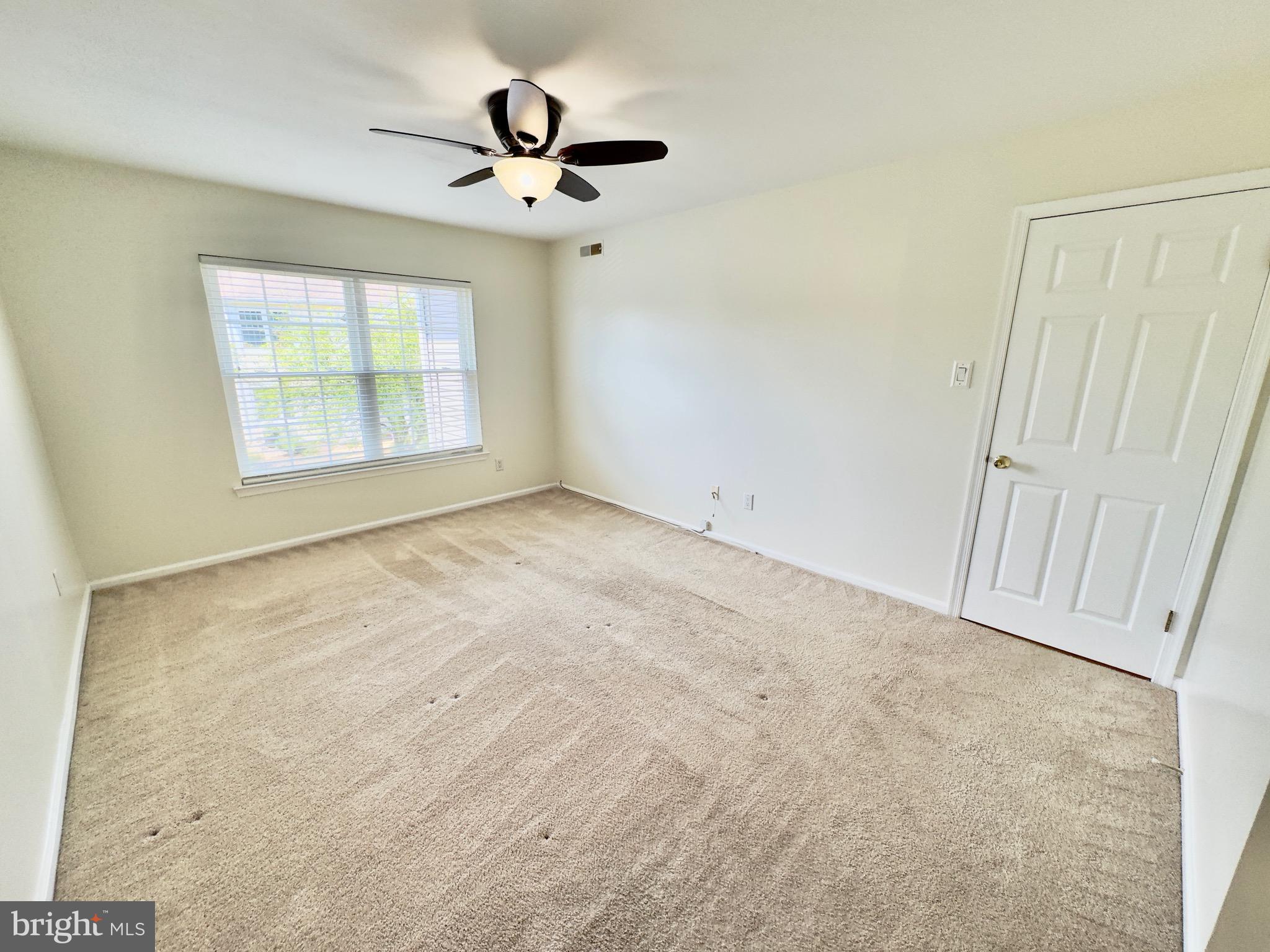 TAMERLANE - Residential Lease