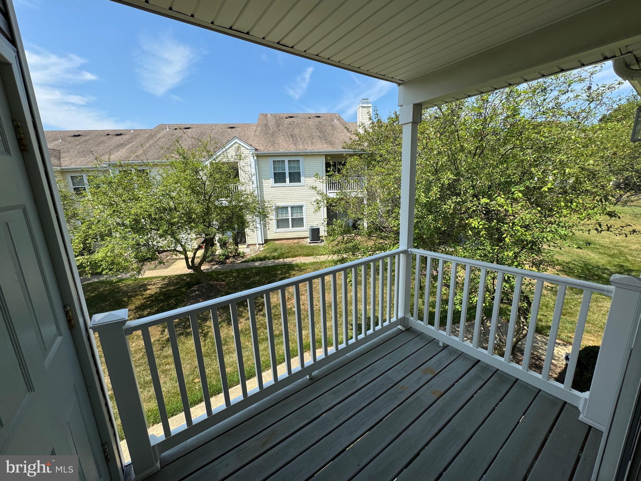 TAMERLANE - Residential Lease