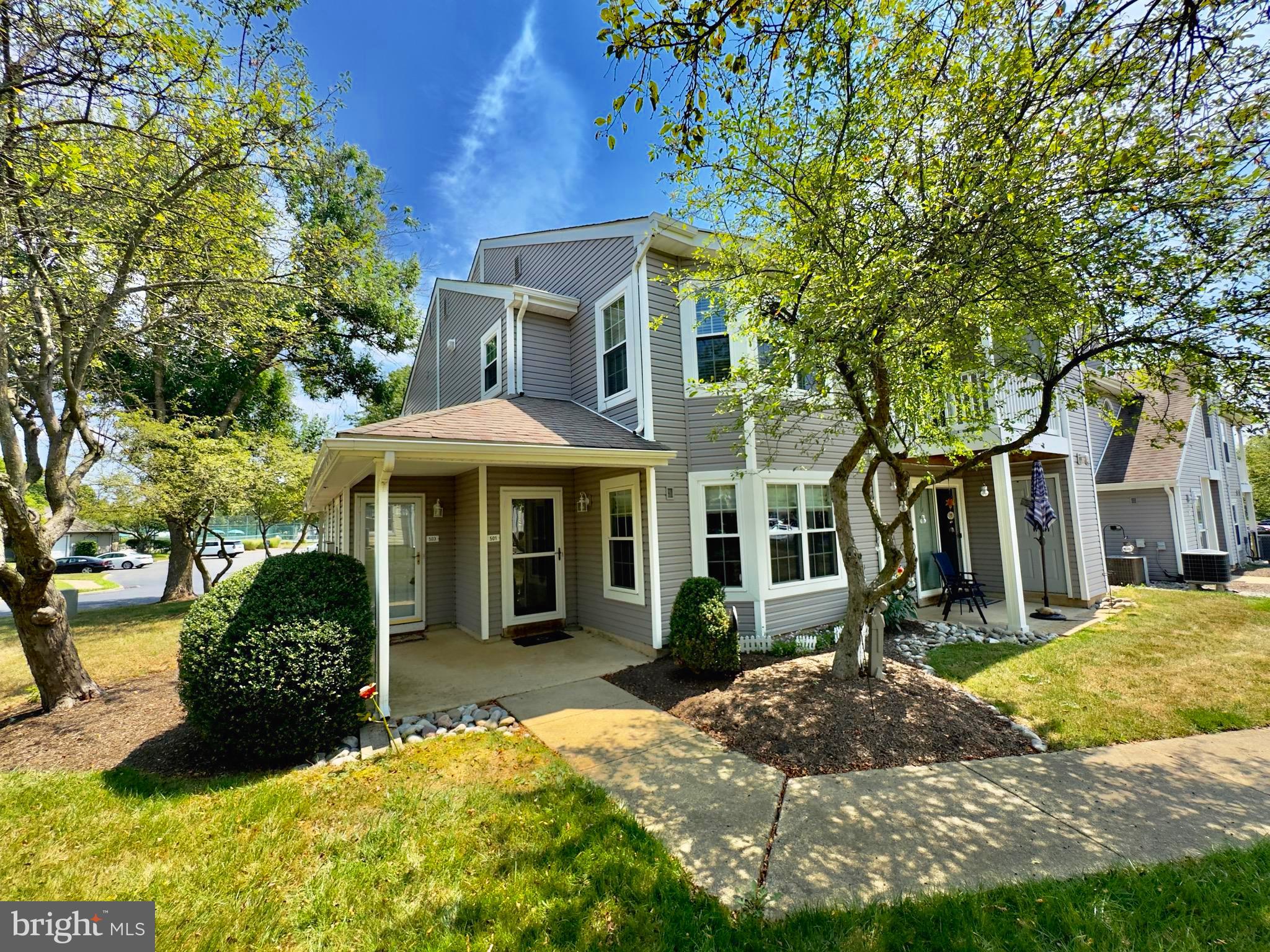 TAMERLANE - Residential Lease