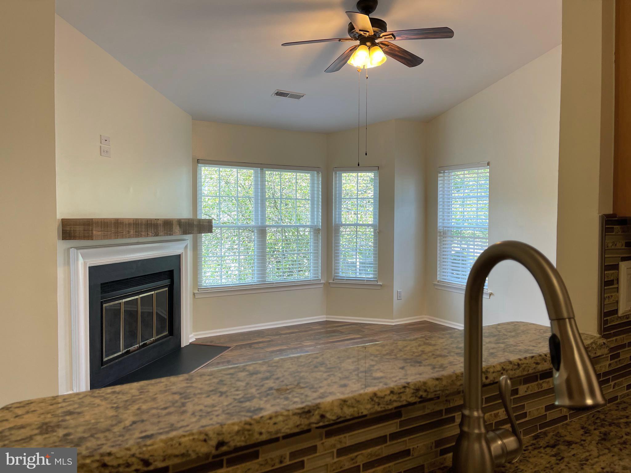 TAMERLANE - Residential Lease