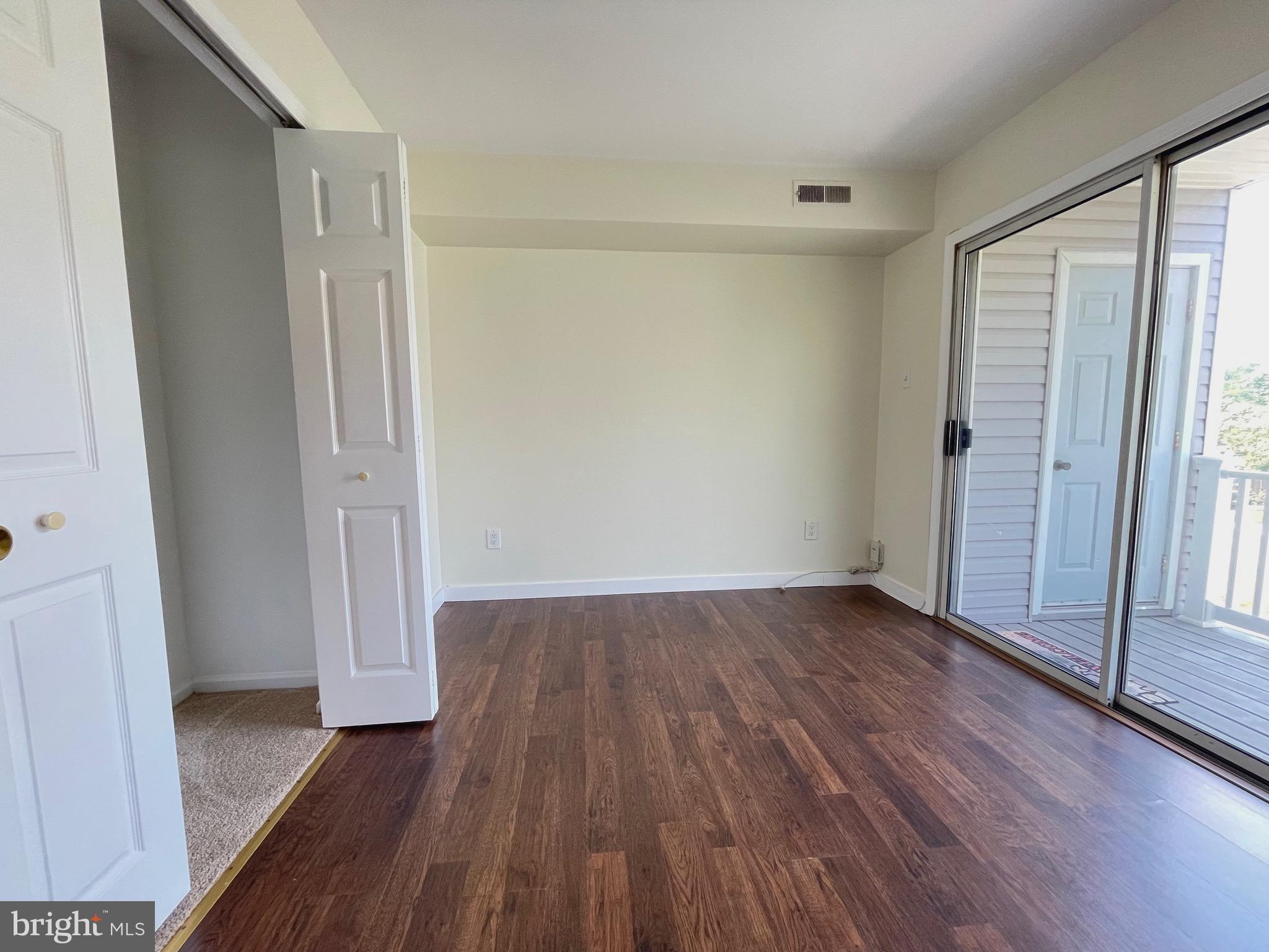 TAMERLANE - Residential Lease