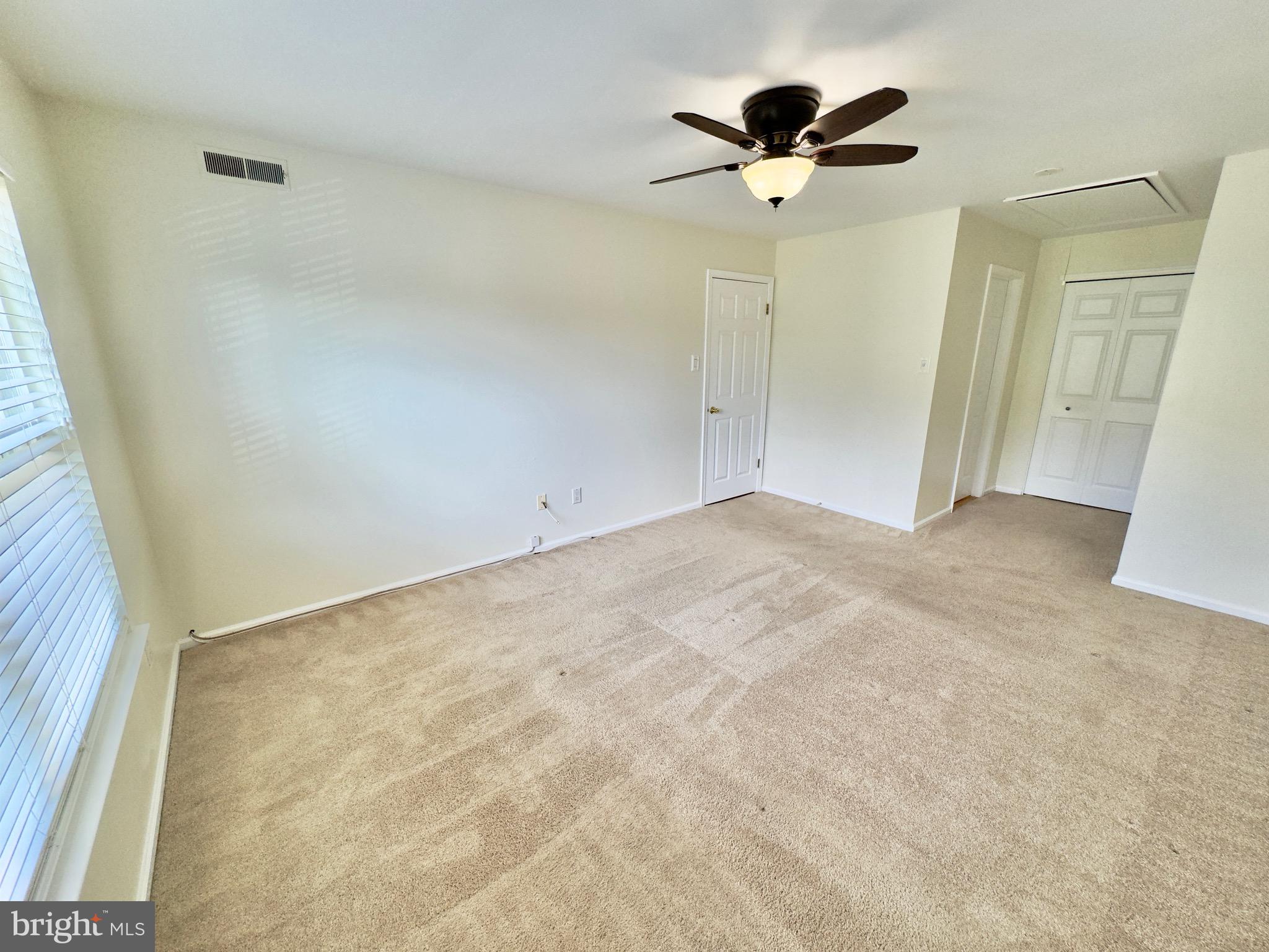 TAMERLANE - Residential Lease