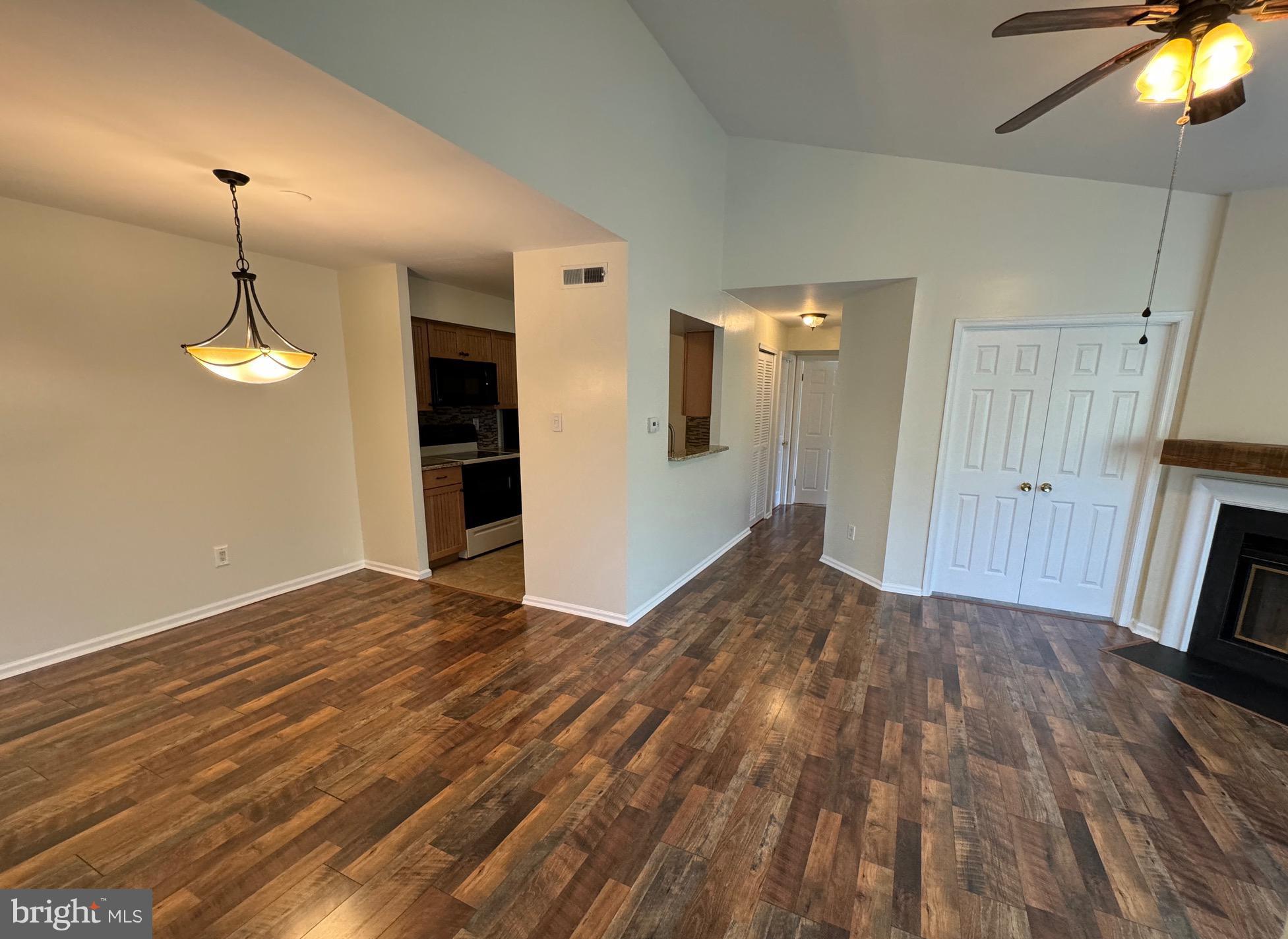 TAMERLANE - Residential Lease