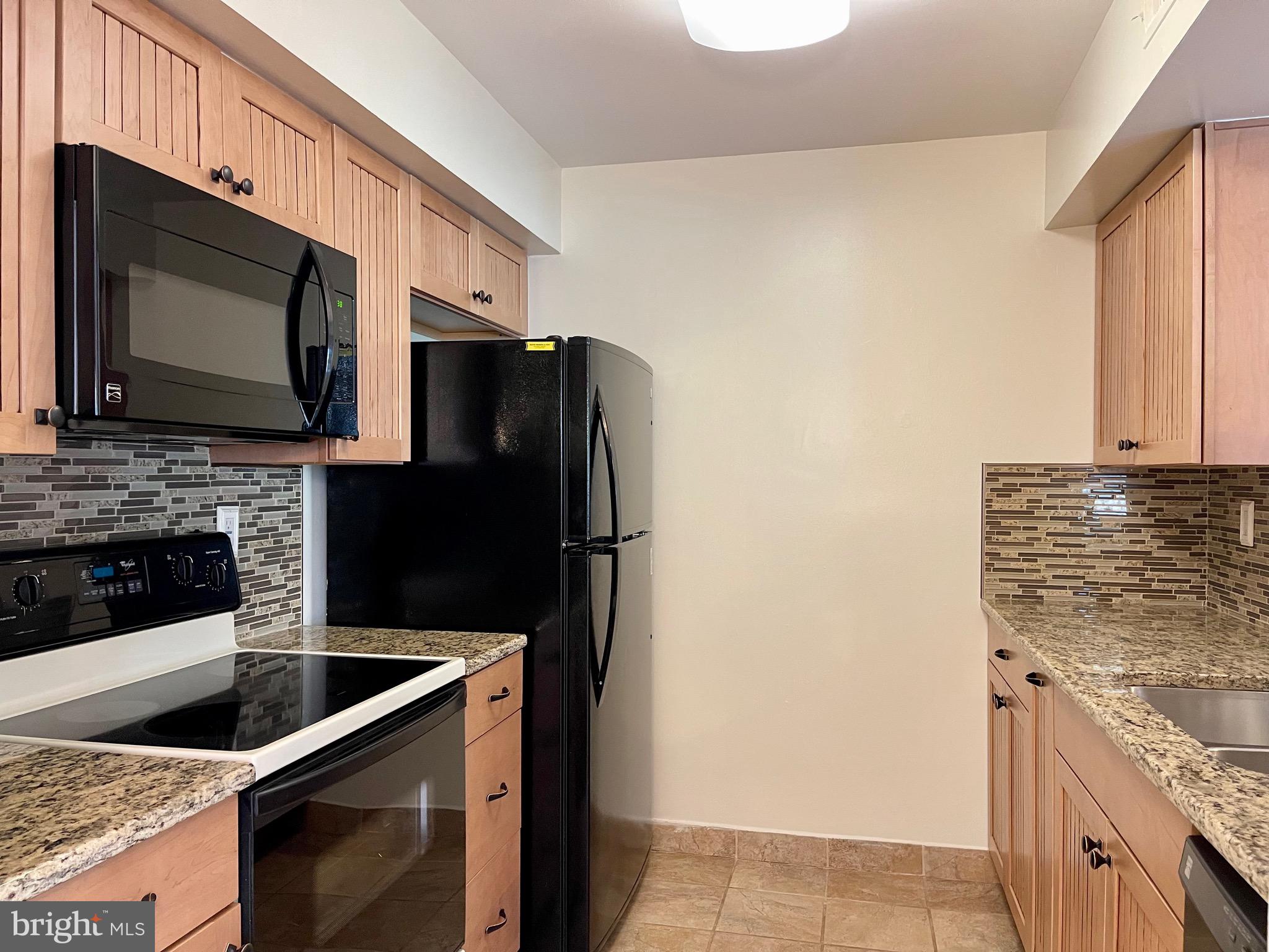 TAMERLANE - Residential Lease