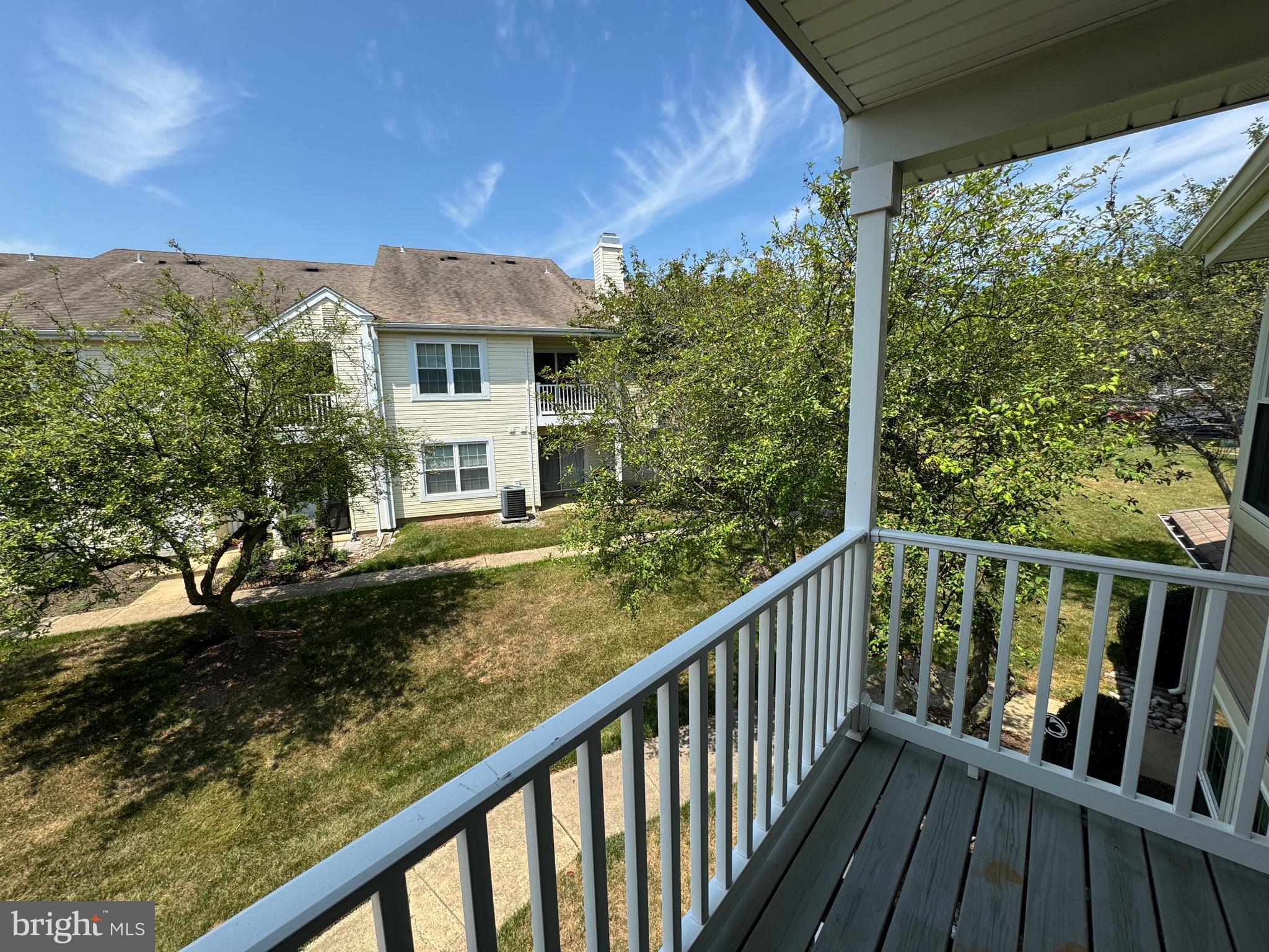 TAMERLANE - Residential Lease