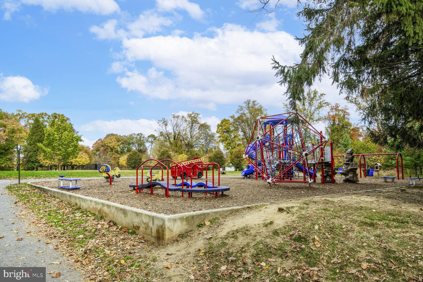 SOUTH FOUR CORNERS - Residential