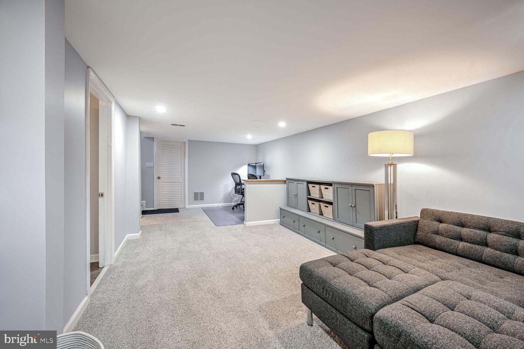 SOUTH FOUR CORNERS - Residential