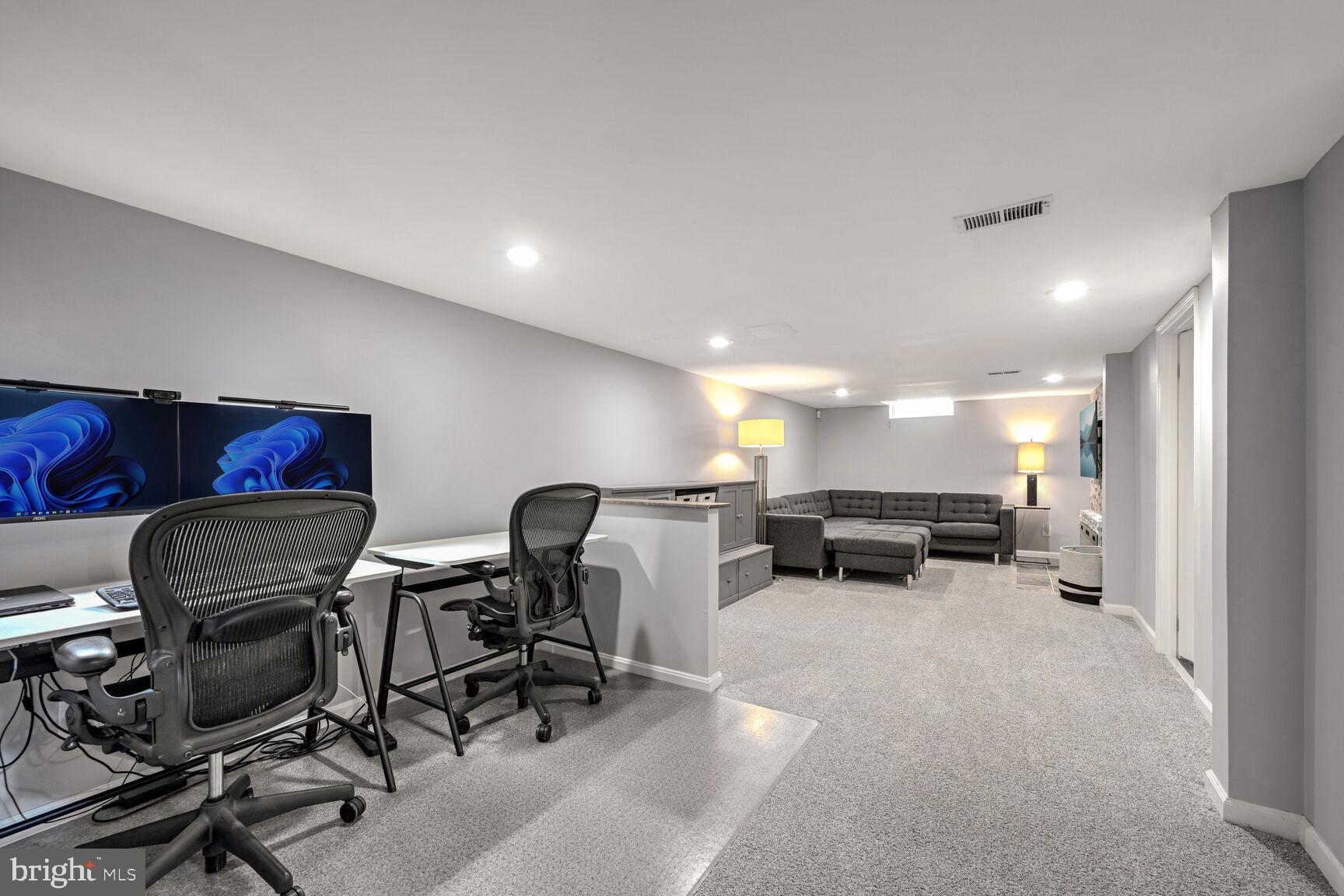 SOUTH FOUR CORNERS - Residential