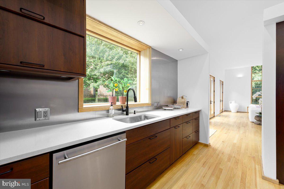 POPLAR HEIGHTS - Residential