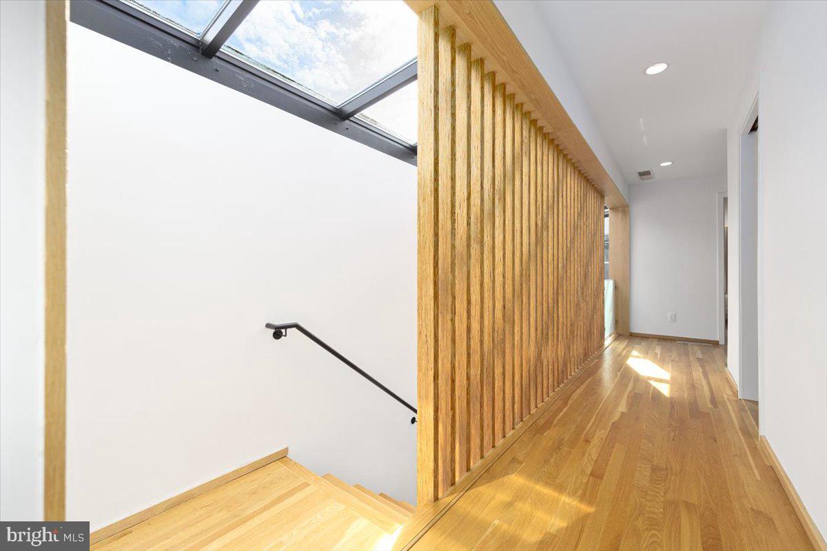 POPLAR HEIGHTS - Residential
