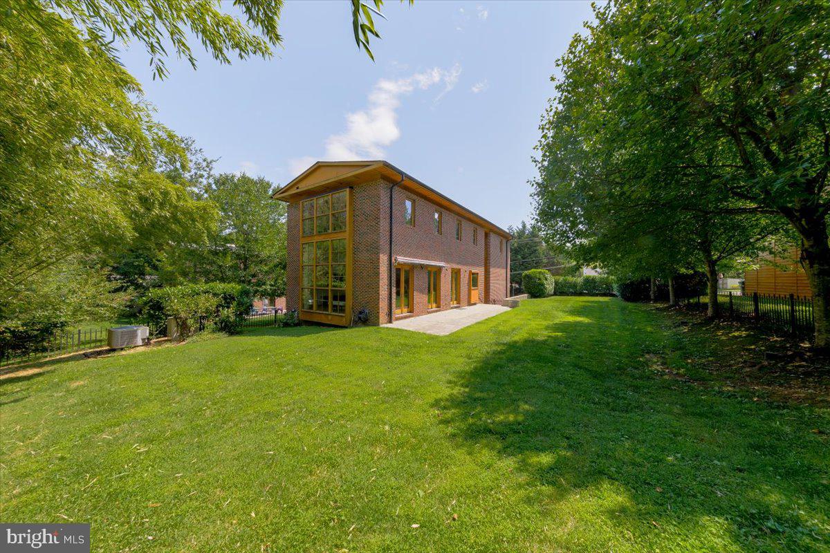 POPLAR HEIGHTS - Residential