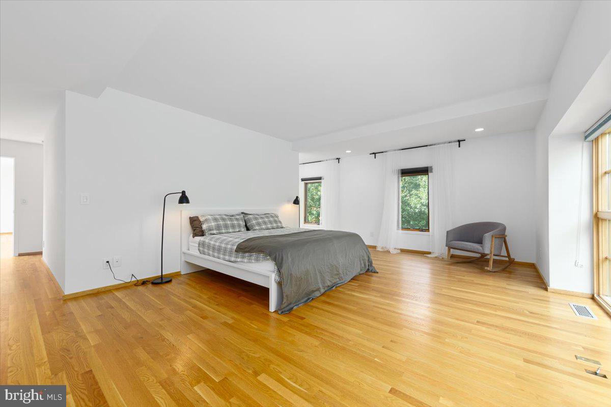 POPLAR HEIGHTS - Residential
