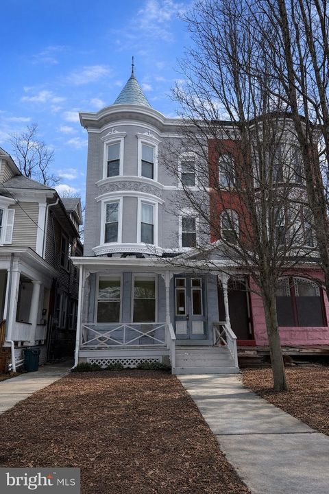 713 W STATE STREET TRENTON NJ 08618