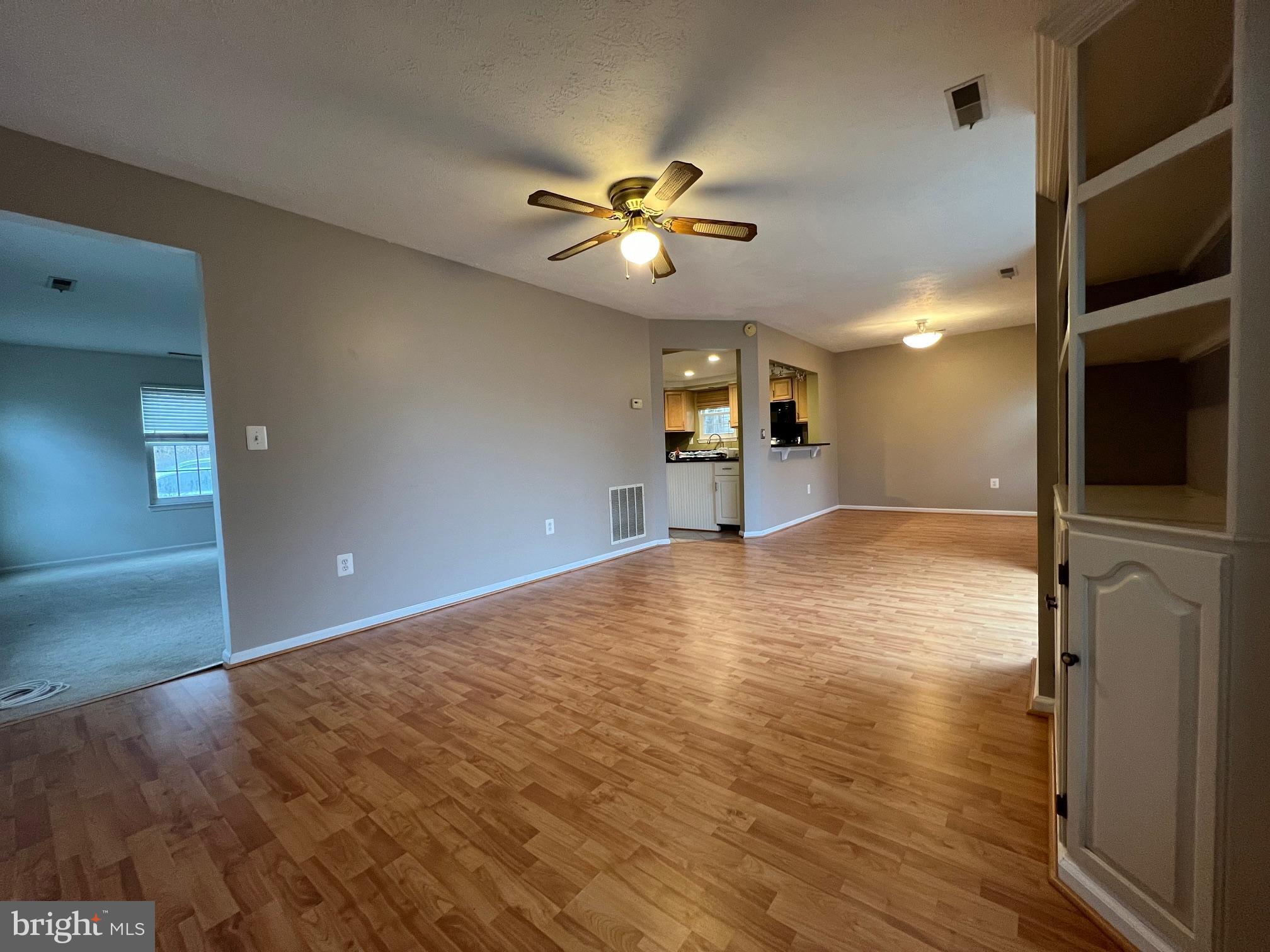 CROFTON VILLAGE - Residential Lease