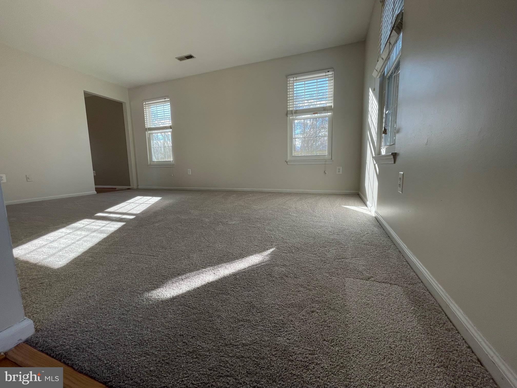 CROFTON VILLAGE - Residential Lease