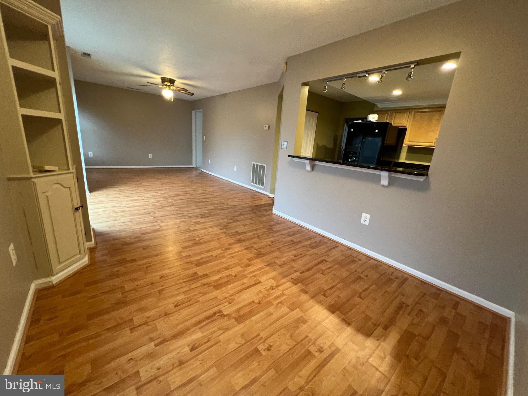 CROFTON VILLAGE - Residential Lease