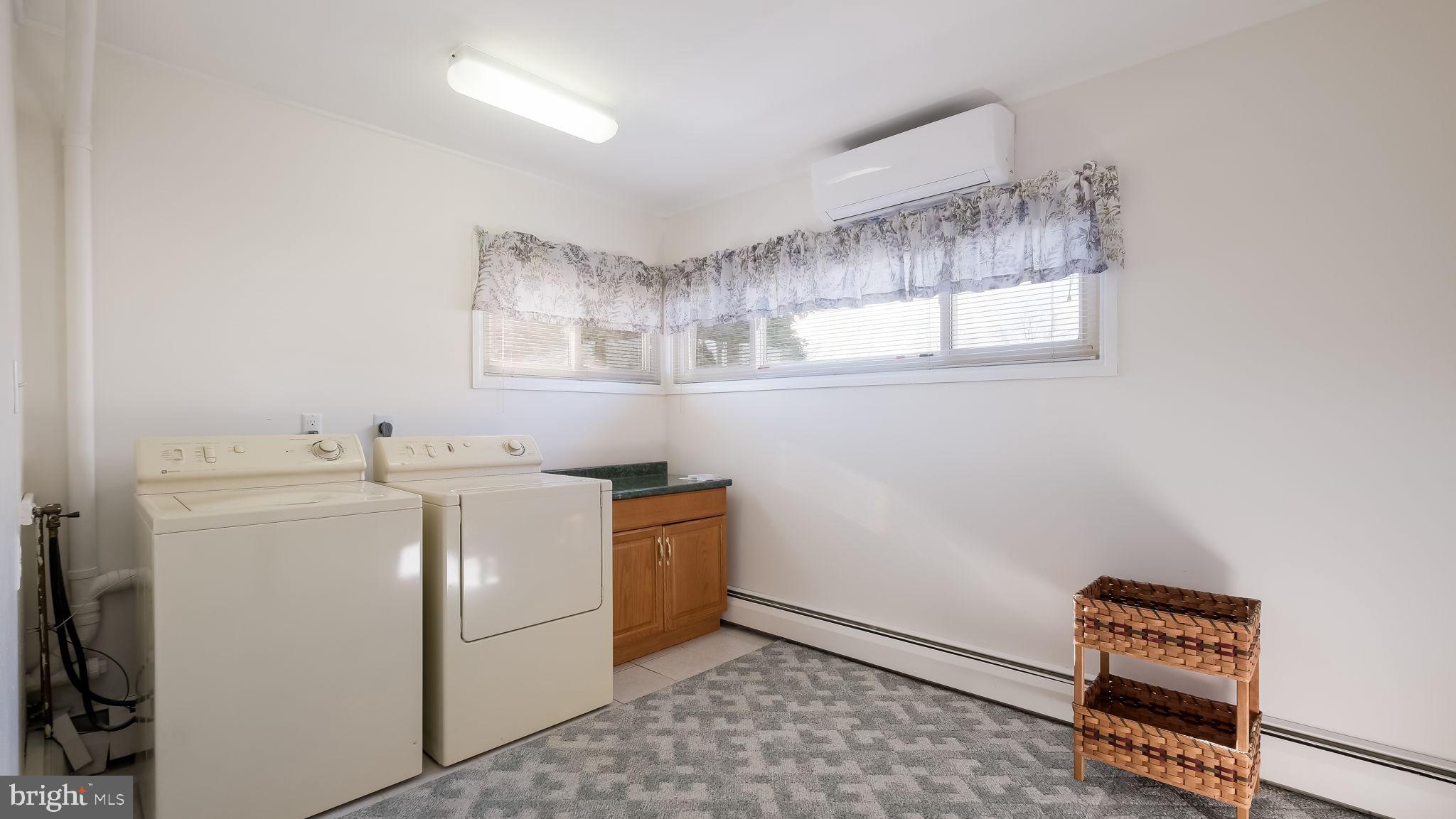 QUINCY HOLLOW - Residential