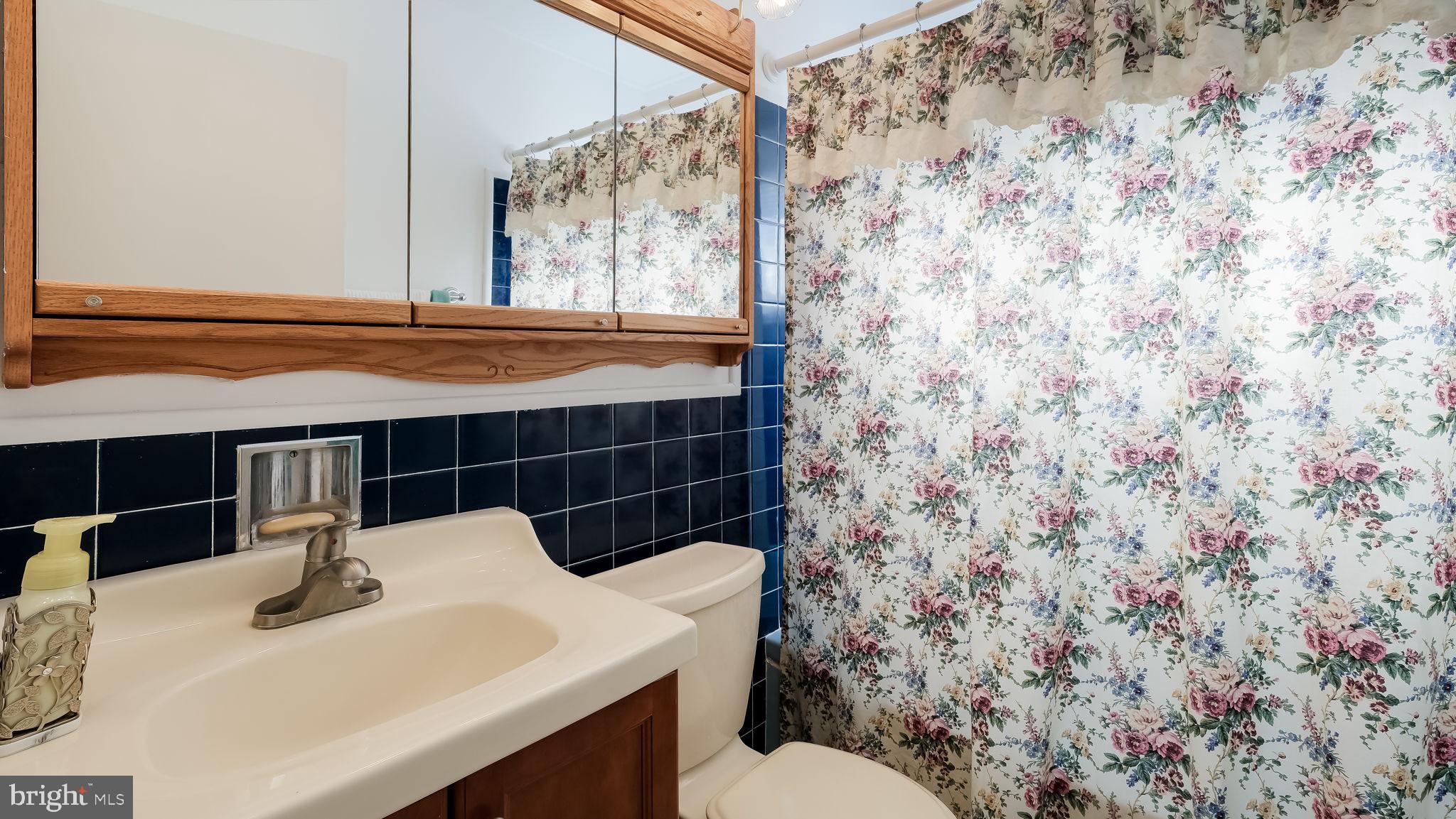 QUINCY HOLLOW - Residential