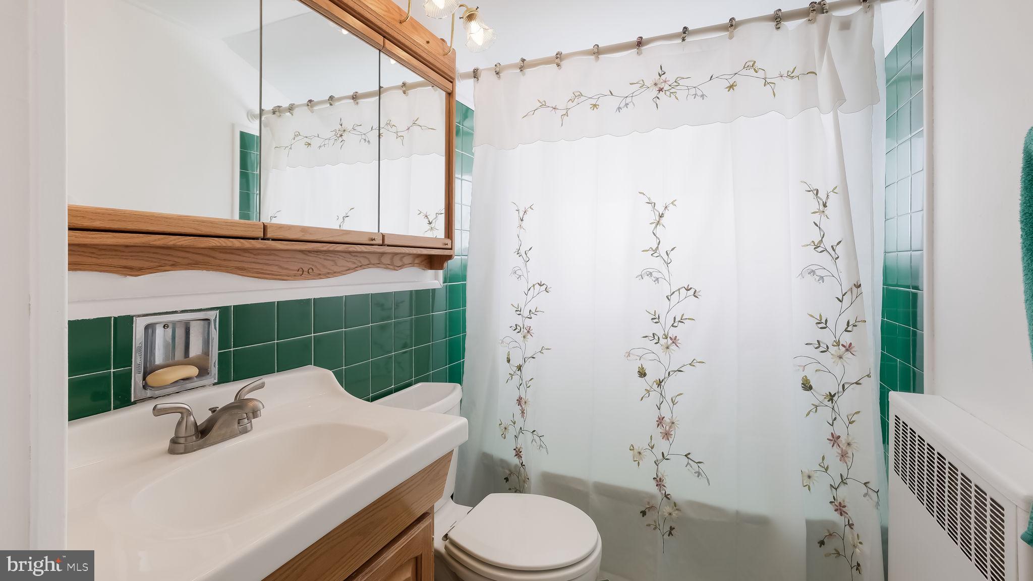 QUINCY HOLLOW - Residential