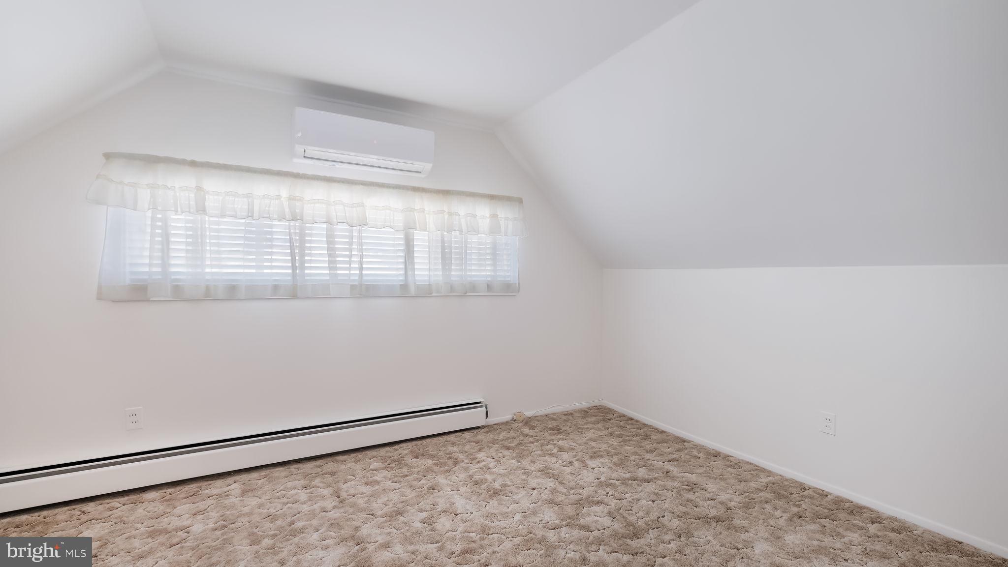 QUINCY HOLLOW - Residential