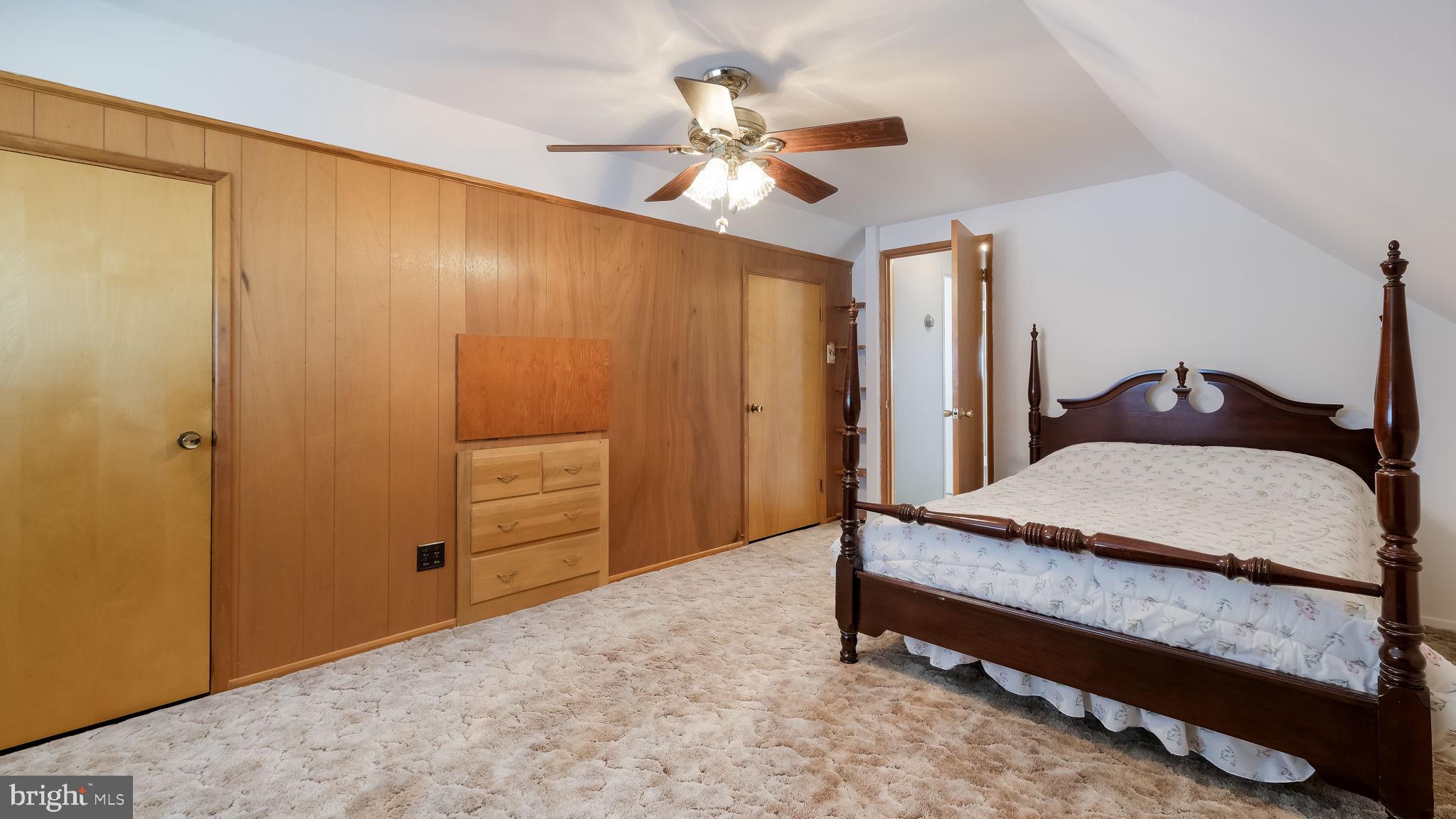 QUINCY HOLLOW - Residential