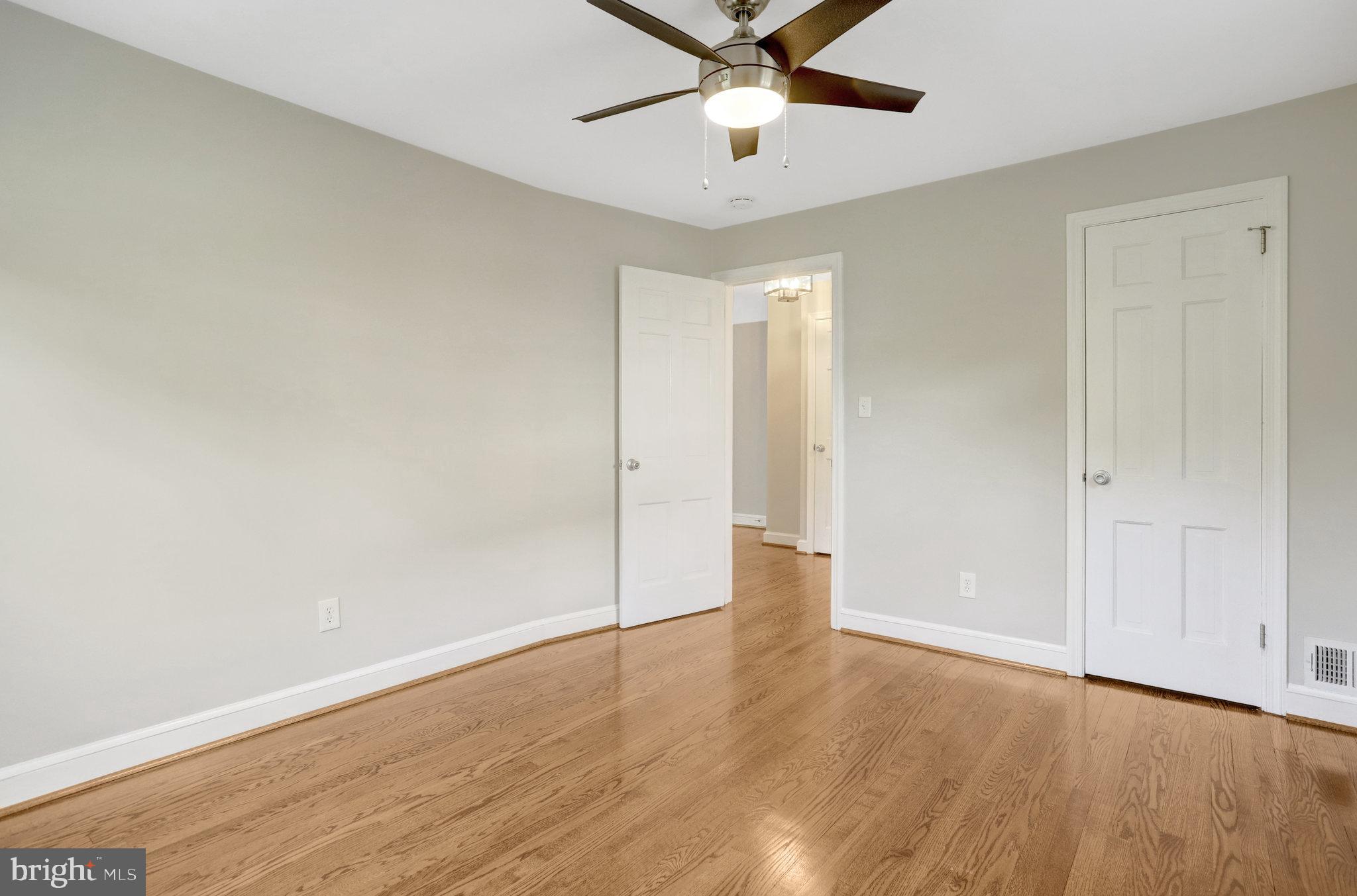 BEVERLY HILLS - Residential