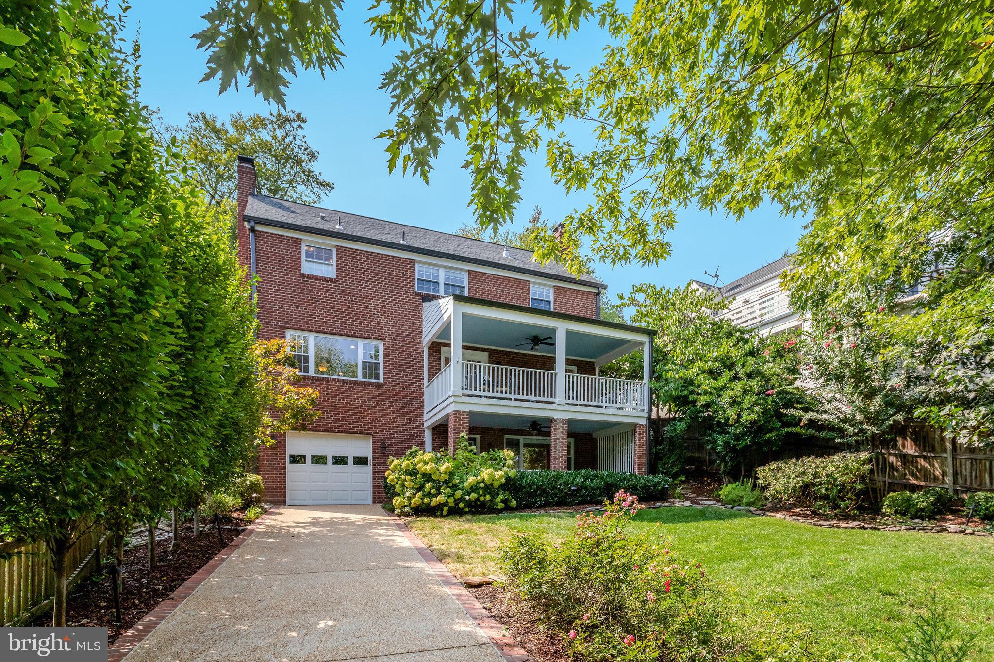 BEVERLY HILLS - Residential