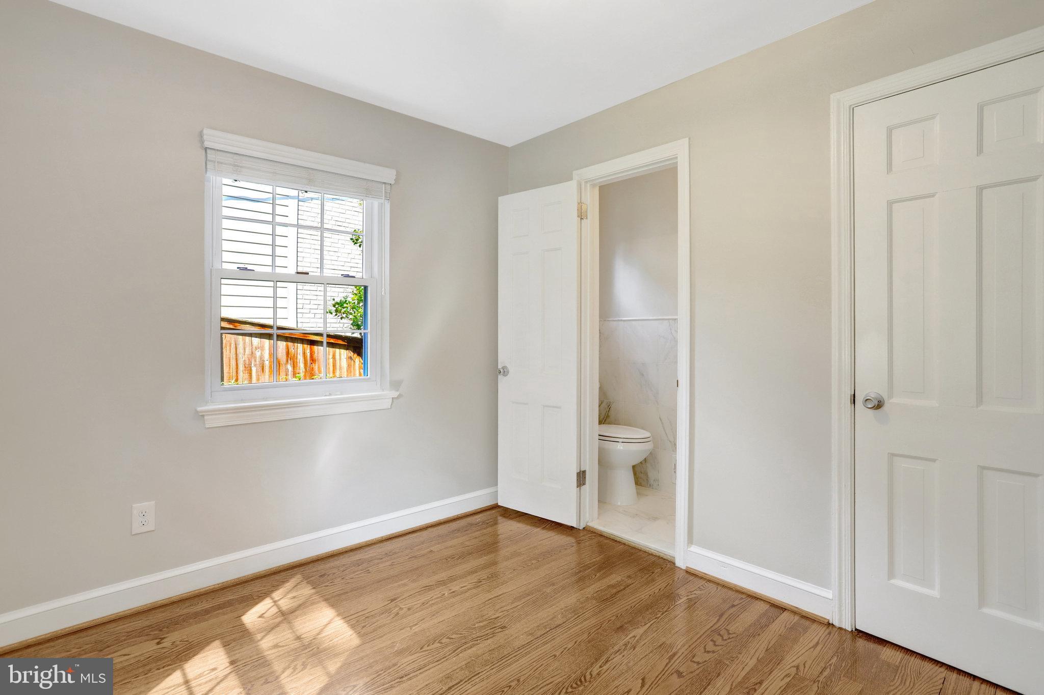 BEVERLY HILLS - Residential