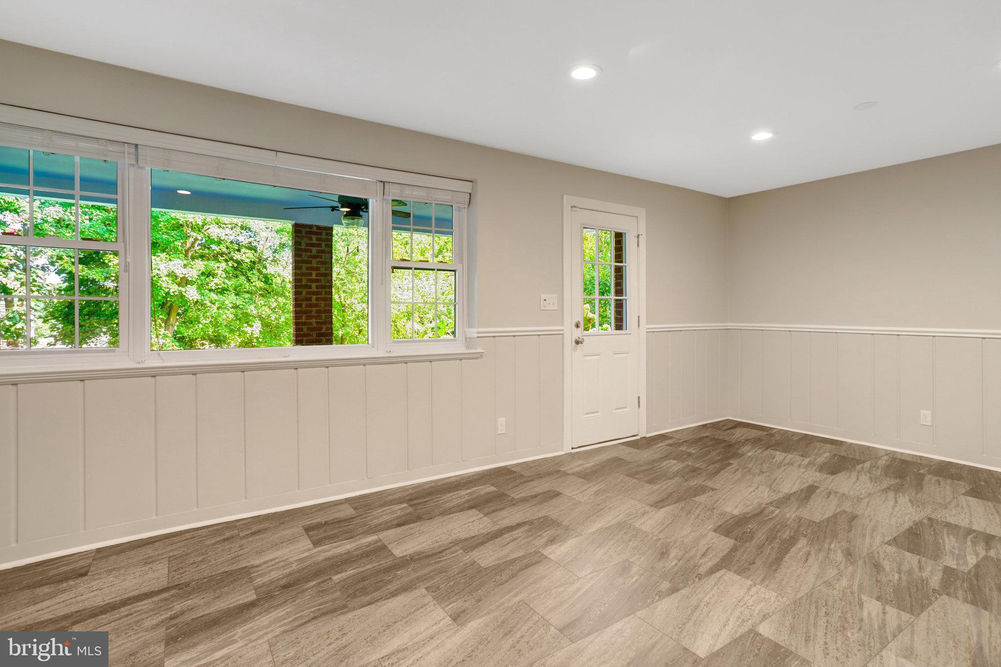 BEVERLY HILLS - Residential