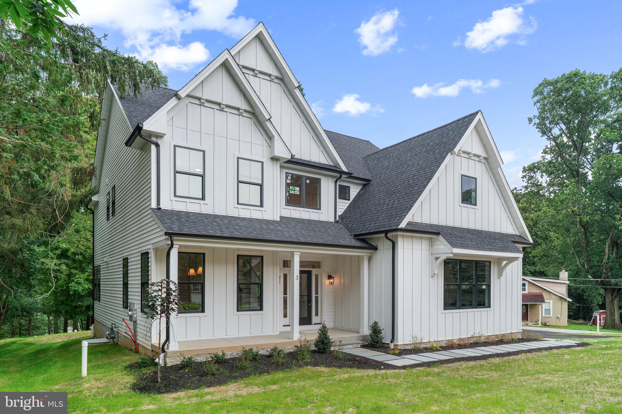 3 WHITWORTH AVENUE