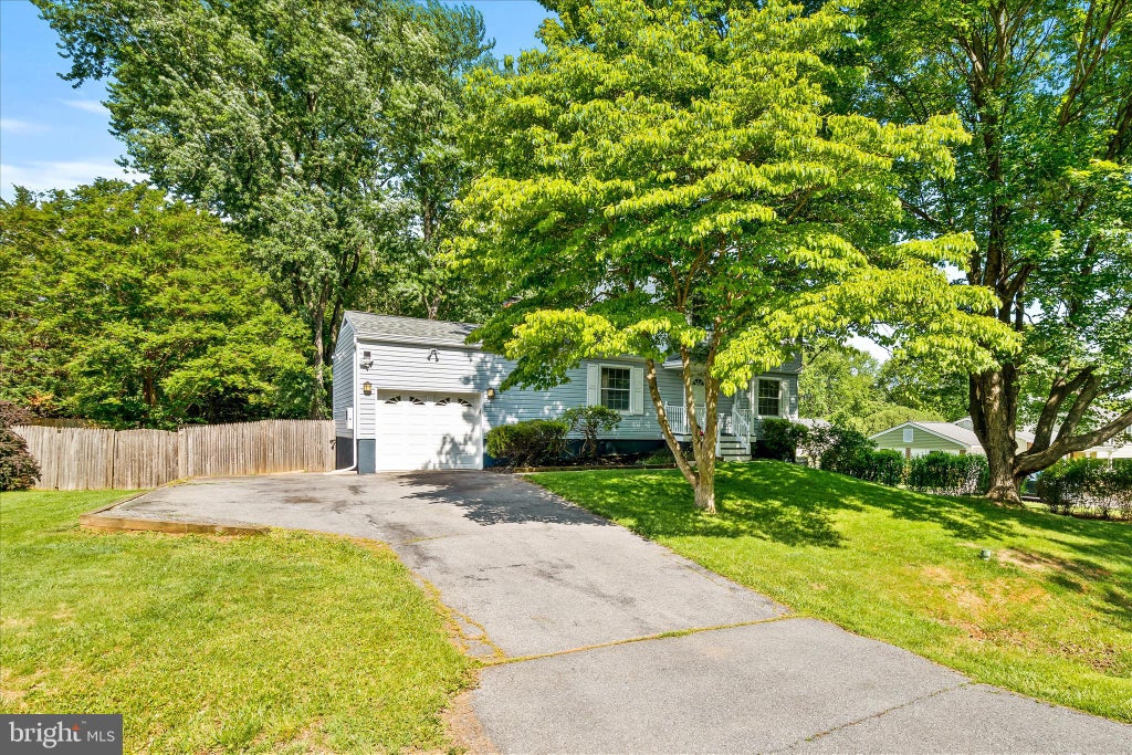 Photo of 7014 Willow Tree Drive S, MIDDLETOWN, MD 21769 (MLS # MDFR2083320)