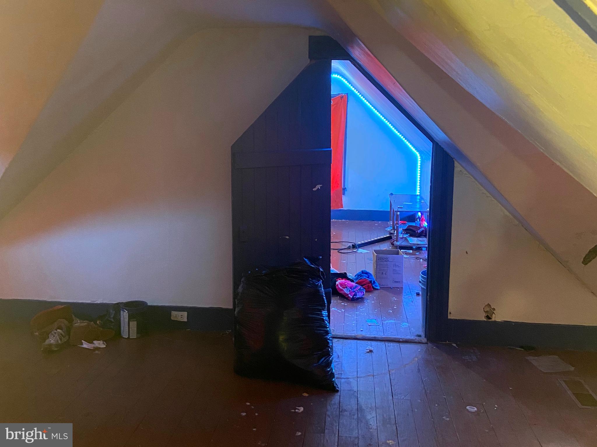 IRVINGTON - Residential