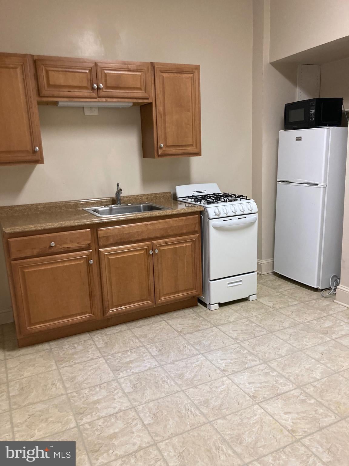 206 W GAY STREET 3