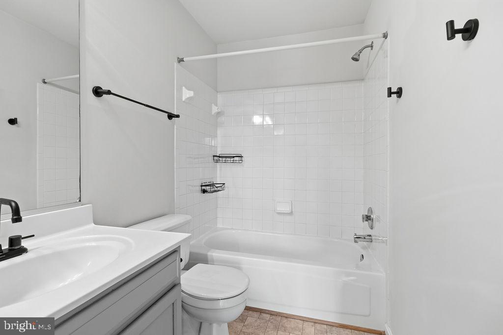 CEDARS OF WARRENTON - Residential