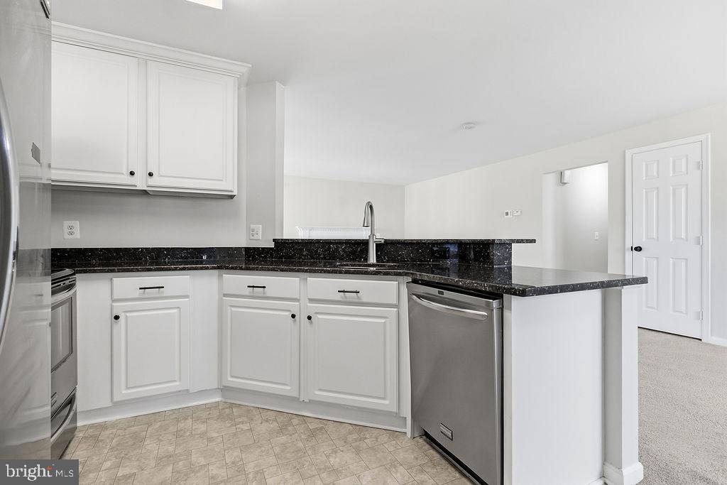 CEDARS OF WARRENTON - Residential