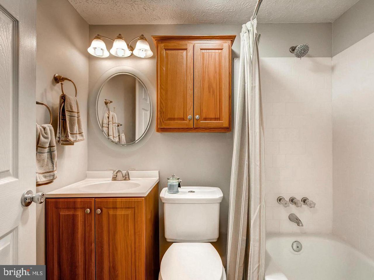 BRIGHT OAKS - Residential