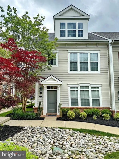 MLS: MDCH2056956