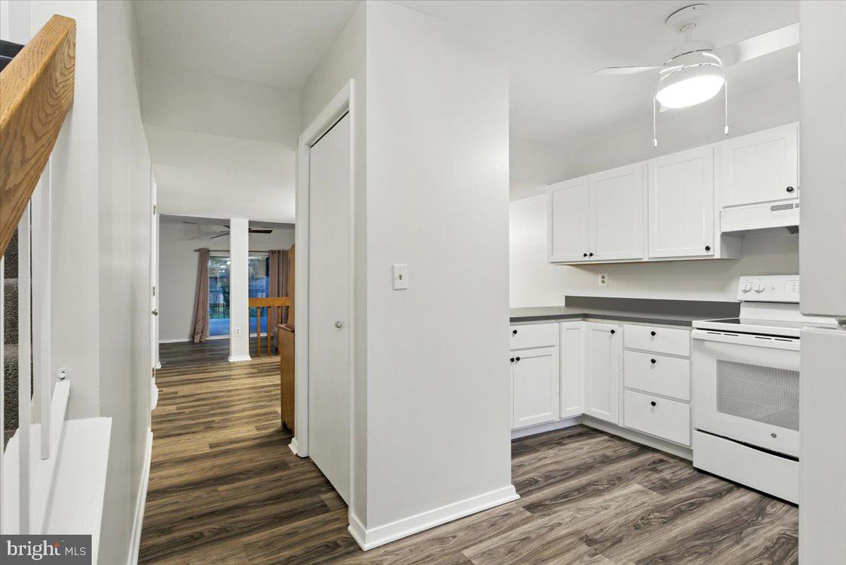 1348 HAZEL NUT COURT