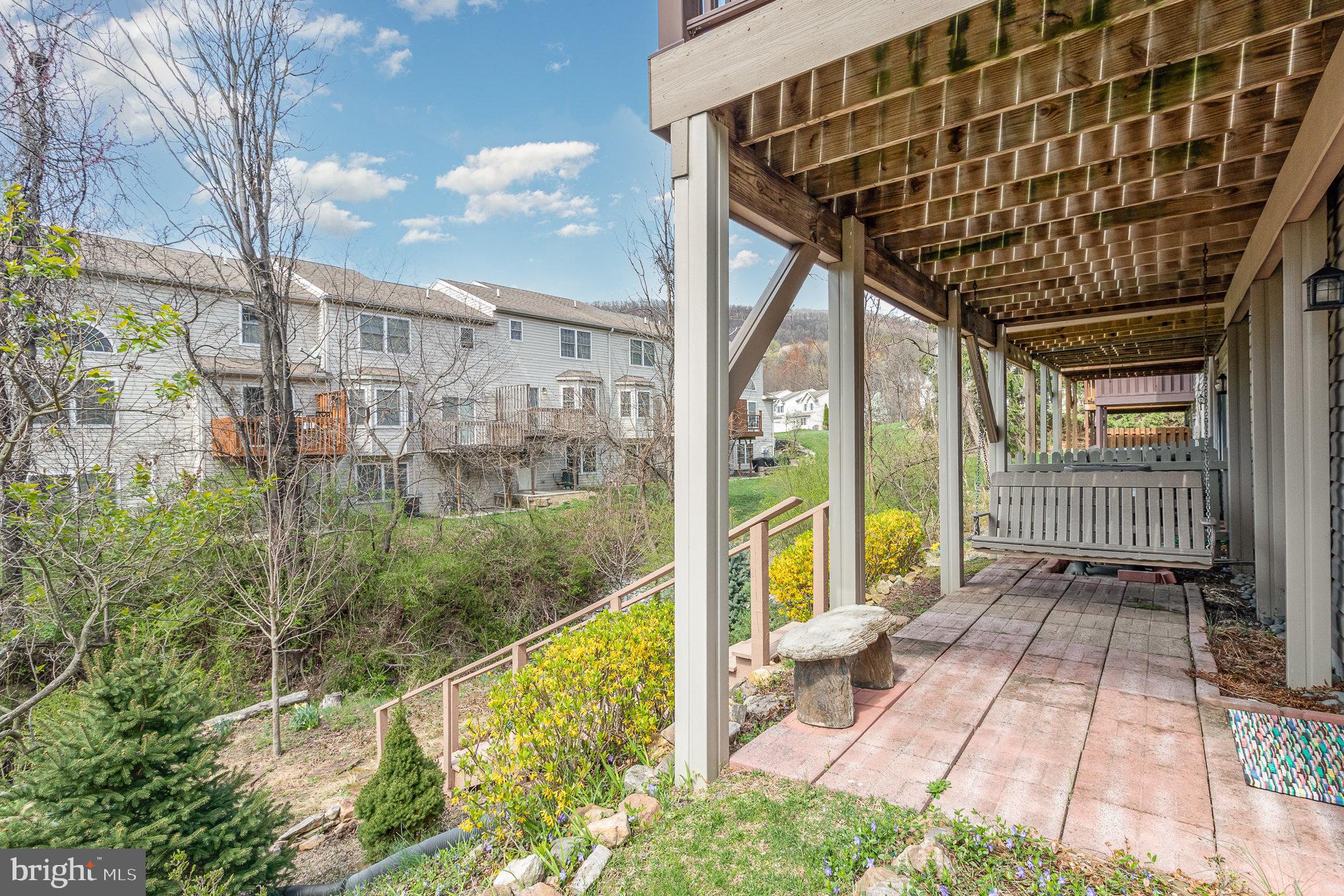 NORTHWOODS CROSSING - Residential